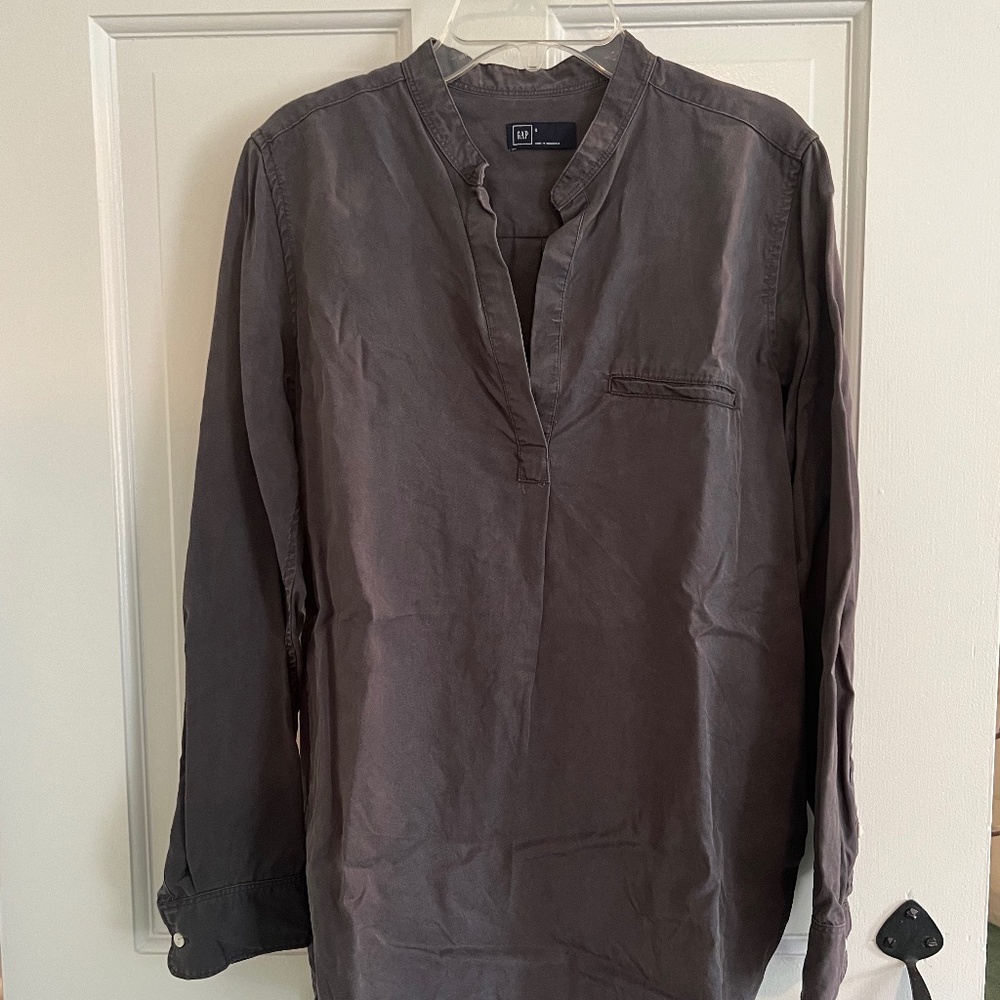 Gap Women's Gray Long-sleeve Work Shirt, Size S